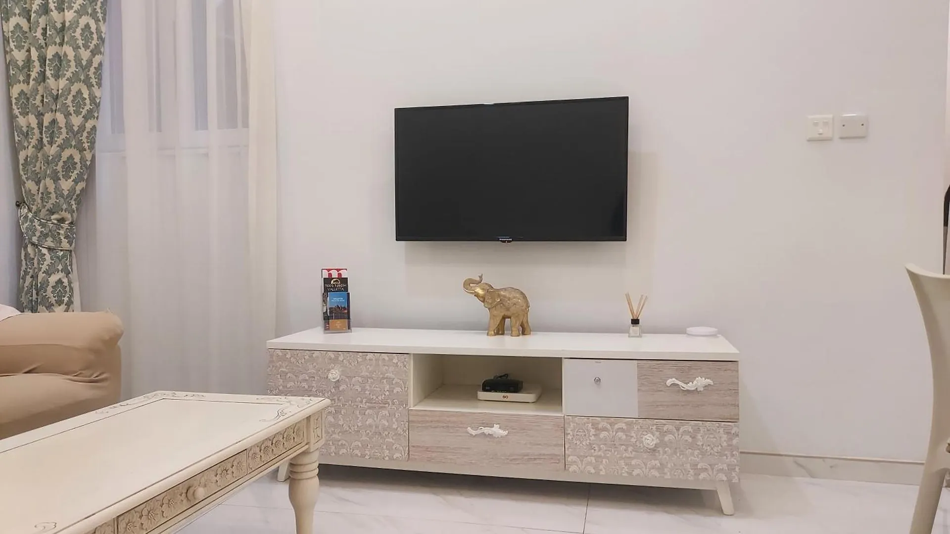 Ivory Suite Valletta
